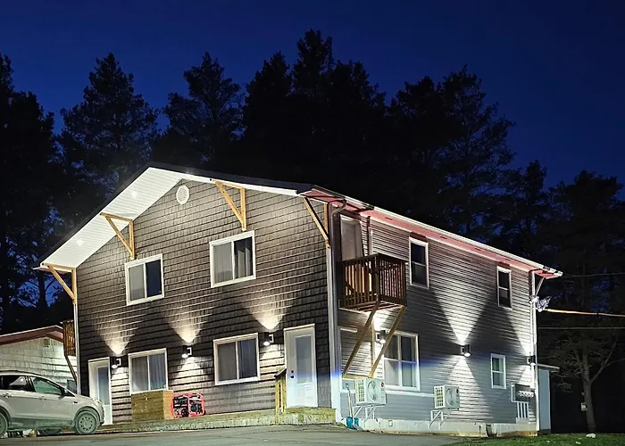 Fair Isle Motel & The Nest