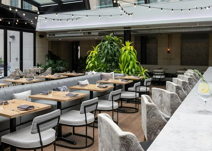 Rand Tower Hotel, Minneapolis, A Tribute Portfolio Hotel