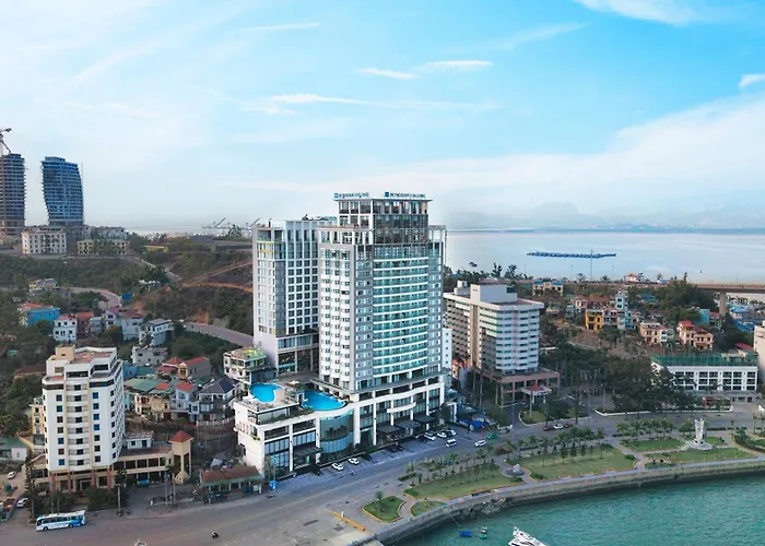 Wyndham Legend Halong Hotel