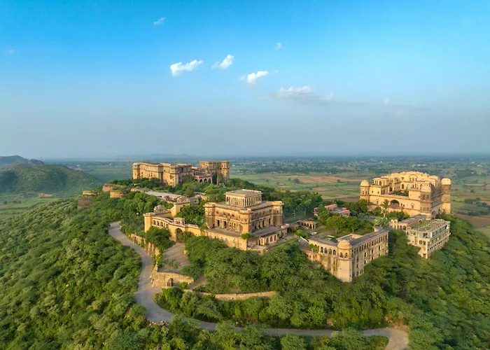 Neemrana'S - Tijara Fort Palace