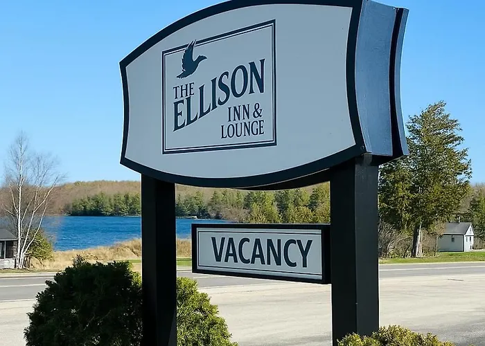 The Ellison Inn & Lounge