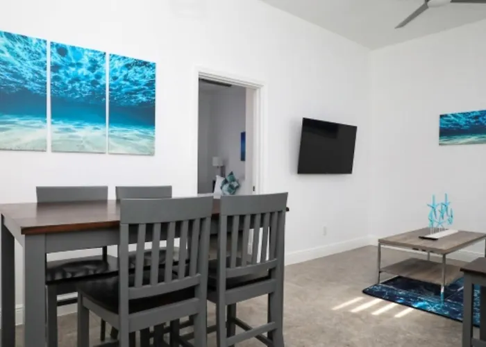 Ocean Breeze Resort Whitby