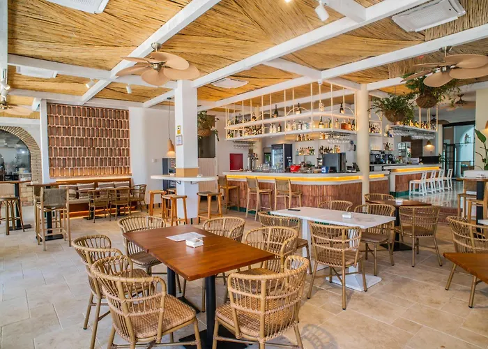 Hotel Doña Lola Zahara