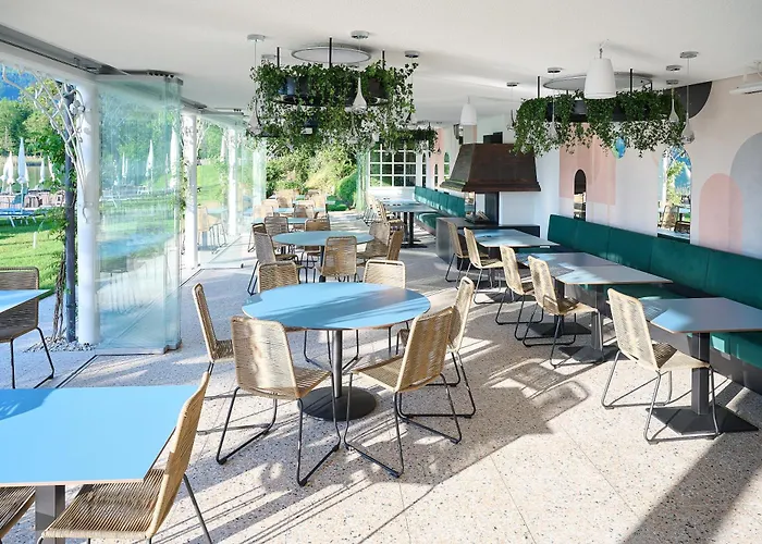 Parkhotel Poertschach - Das Hotelresort Mit Insellage Am Woerthersee Pörtschach am Wörthersee