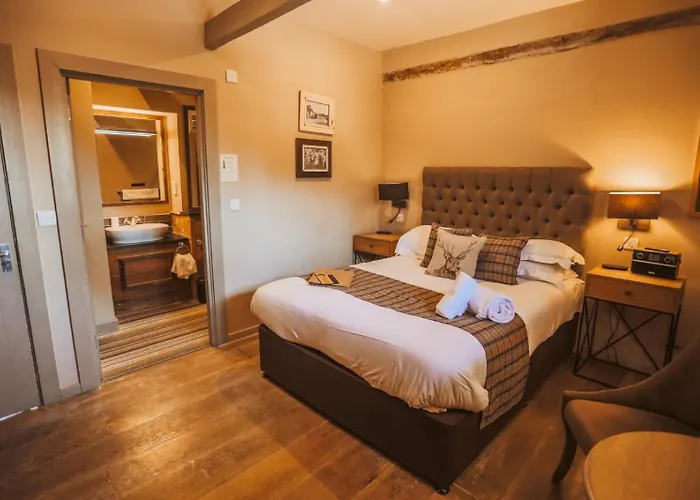The White Hart, South Harting Hotel Petersfield