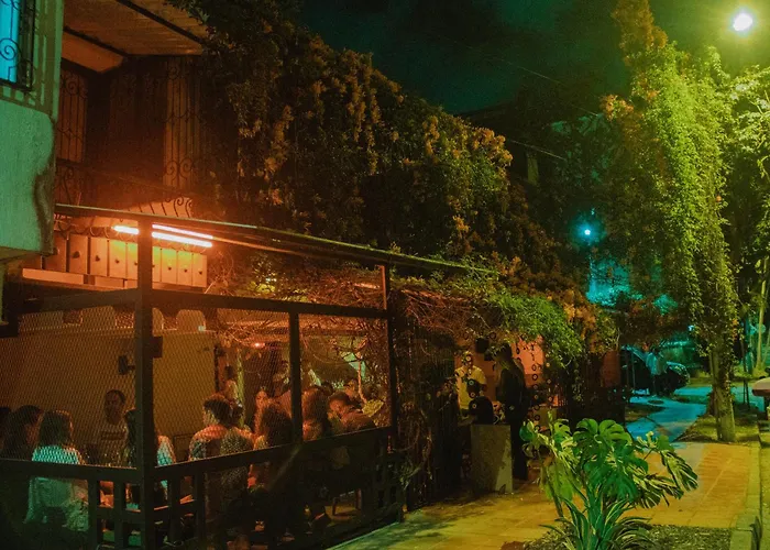 Casa En Llamas Hostal&Audio Bar - Armenia Eje cafetero