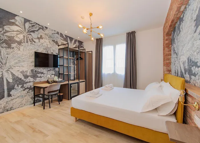 Ophelia Hotel