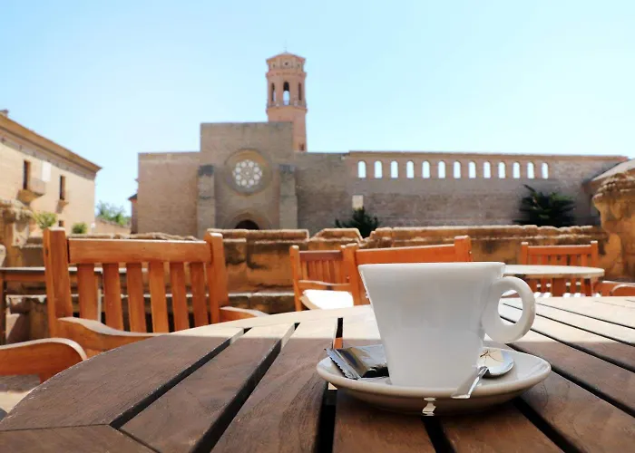 Hospedería del Monasterio de Rueda