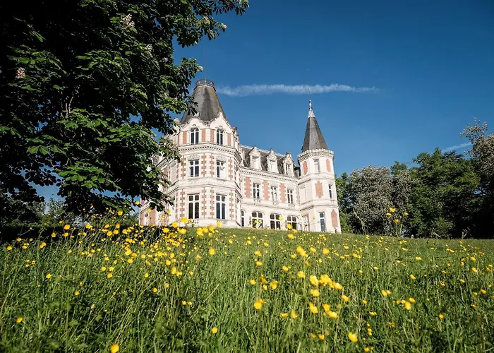 Chateau De L'Aubriere - Teritoria