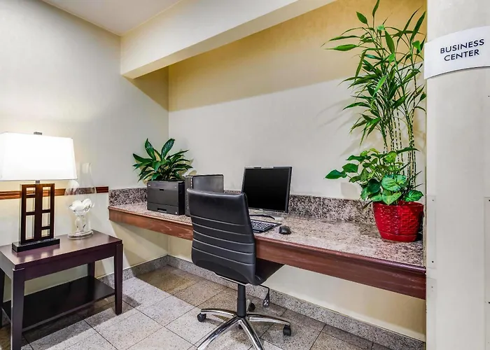 Quality Inn & Suites Lacey Olympia