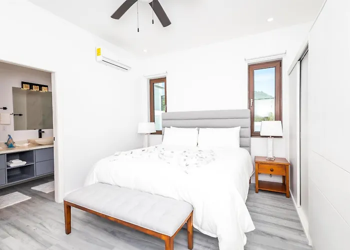 Acqua Di Mare Resort West Bay