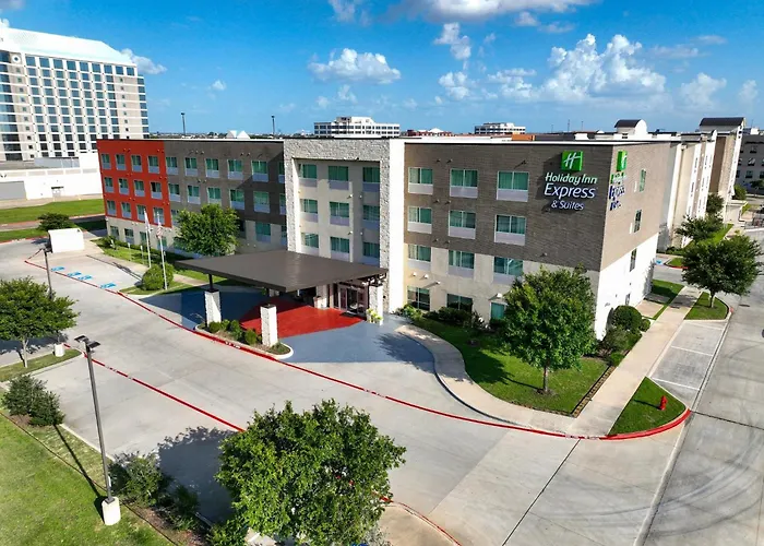 Holiday Inn Express & Suites Dallas Nw - Farmers Branch By Ihg