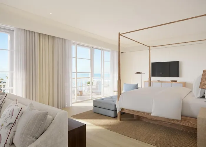 Naples Beach Club, A Four Seasons Resort