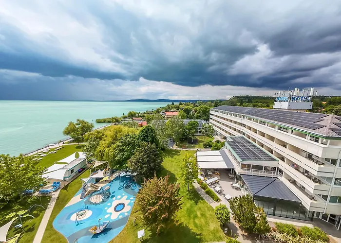 Hotel Marina Port