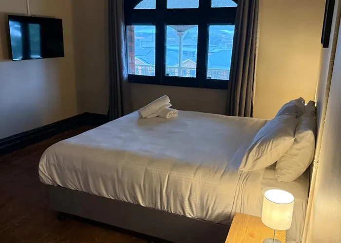 Bellbird Hotel