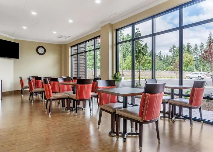 Comfort Inn & Suites Lakewood By Jblm