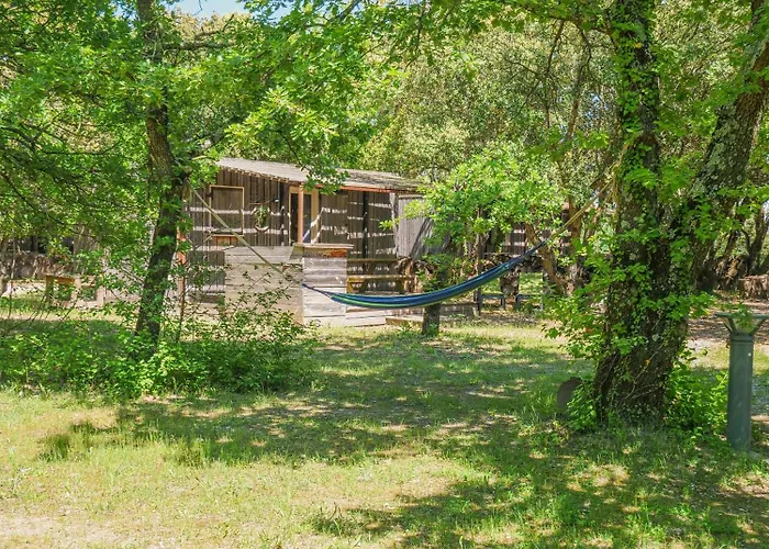 Lodges en Provence - Ecogîtes&Restaurant insolites Richerenches