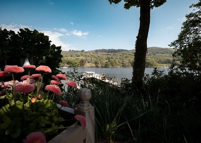 Lakeside Hotel And Spa