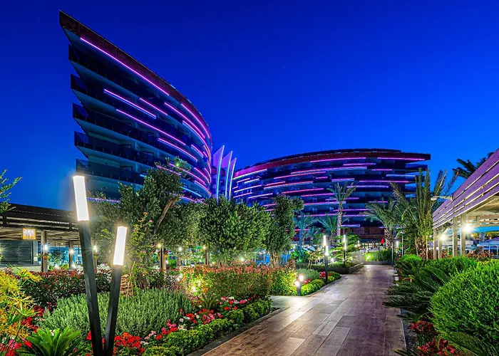 Calyptus Kirman Premium Hotel Side