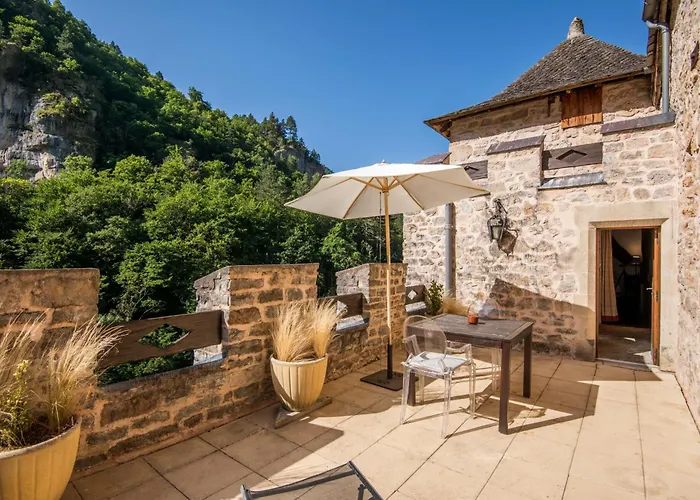 Chateau De La Caze Piscine & Spa - Ste Enimie Sainte-Enimie