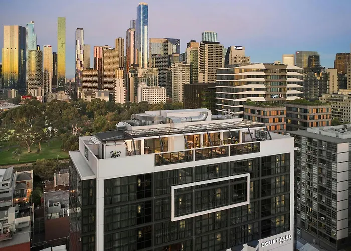 Courtyard By Marriott Melbourne Flagstaff Gardens