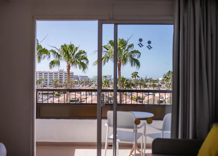 Servatur Waikiki