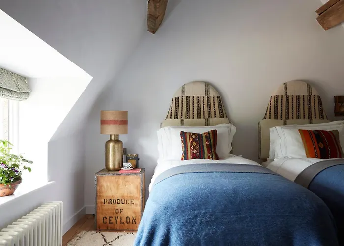 Artist Residence Oxfordshire Sutton Green