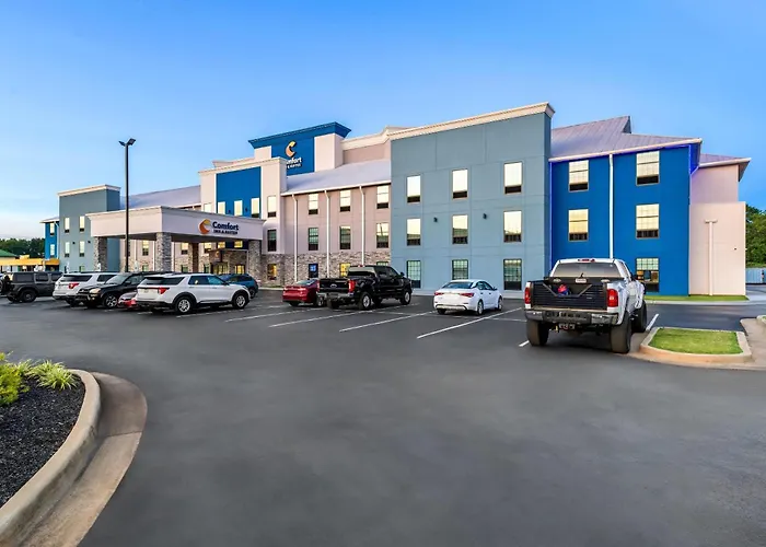 Comfort Inn & Suites River City