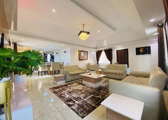 Presken Hotel Victoria Island, Bishop Oluwole