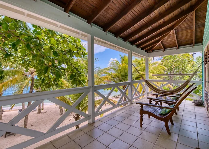 Camp Bay Lodge