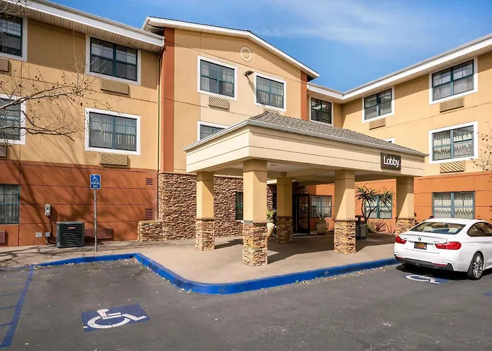 Extended Stay America Suites - Santa Barbara - Calle Real