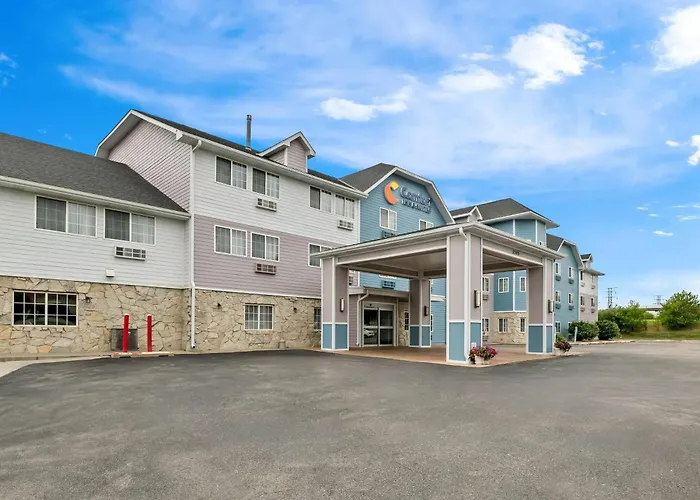 Comfort Inn & Suites Bellevue - Omaha Offutt Afb