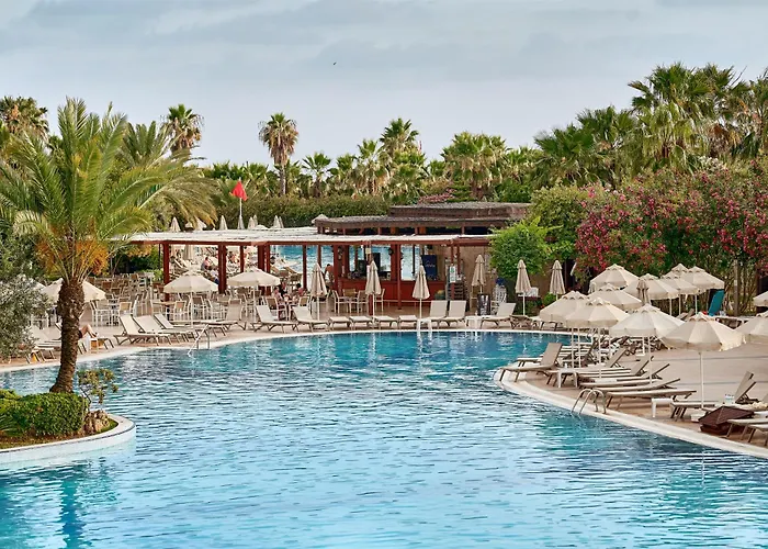 Seaden Sea World Resort & Spa
