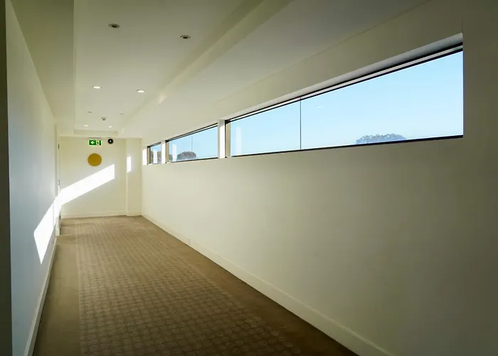 Golden Pebble Hotel Wantirna