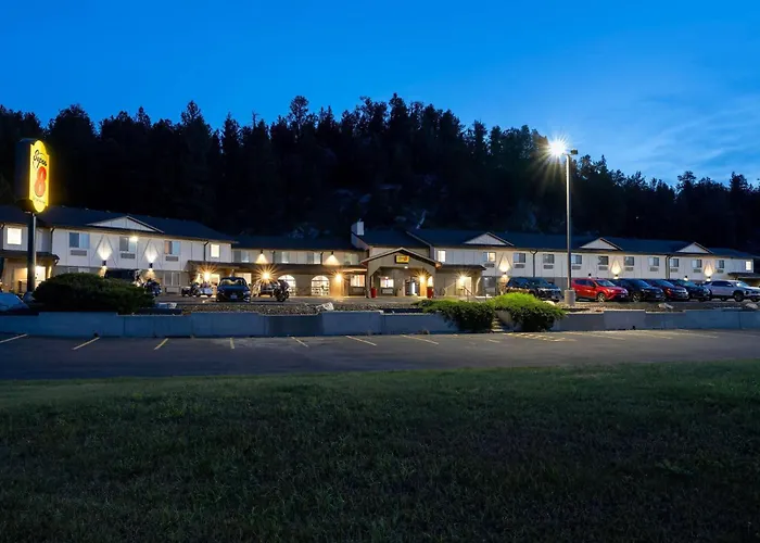 Super 8 By Wyndham Custer/Crazy Horse Area