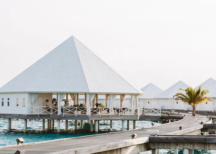 Diamonds Thudufushi Maldives Resort & Spa