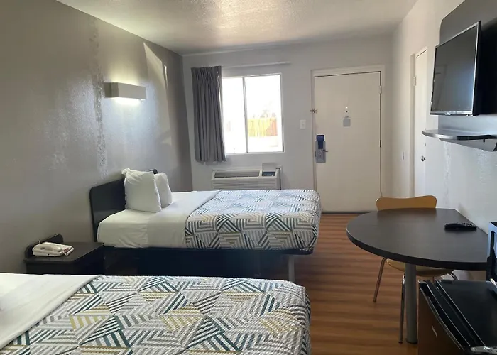 Sands Motel