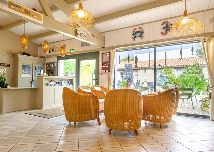 Hotel Le Peu Breton