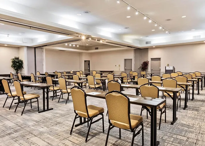 Four Points By Sheraton Ventura Harbor Resort