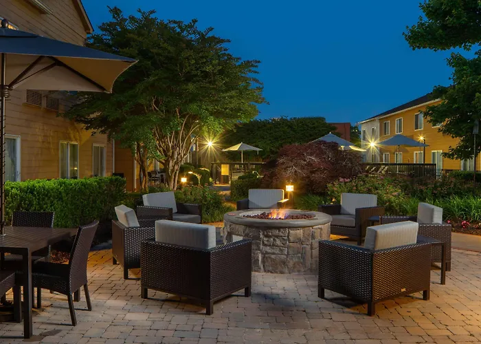 Sonesta Select Chattanooga Hamilton Place