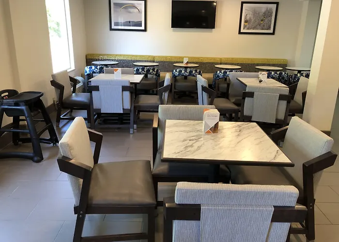 Clarion Pointe Beckley
