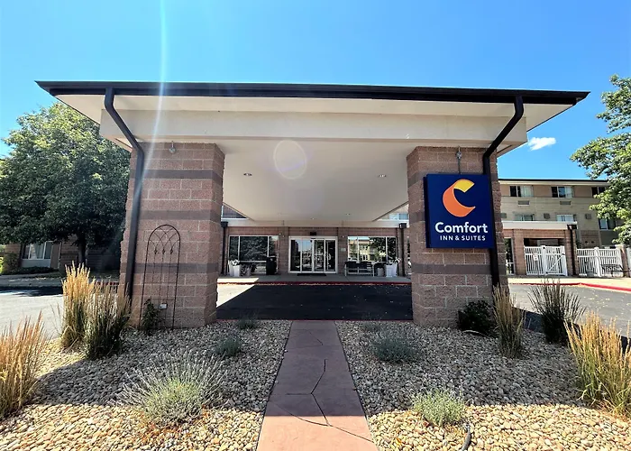 Comfort Inn & Suites Boulder