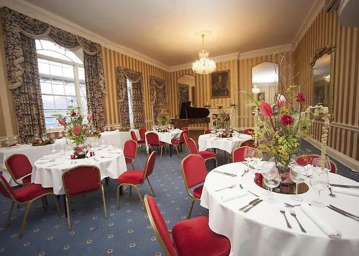 Norfolk Arms Hotel - Arundel