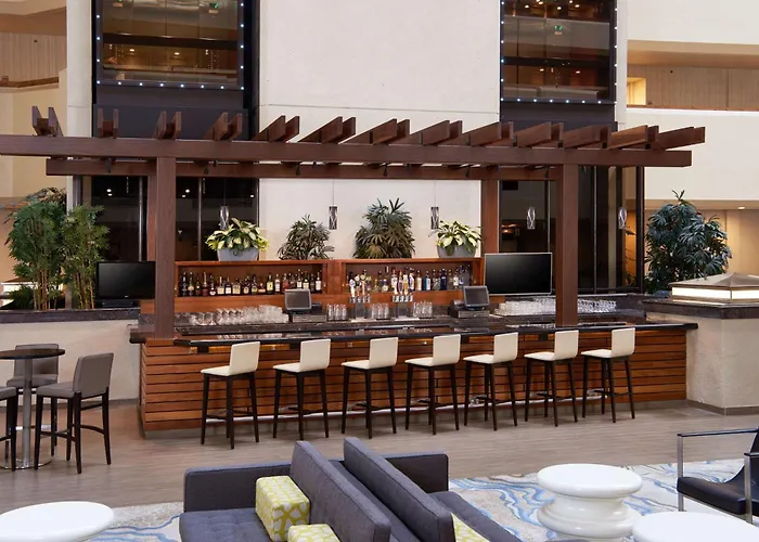 Doubletree By Hilton Fresno Convention Center