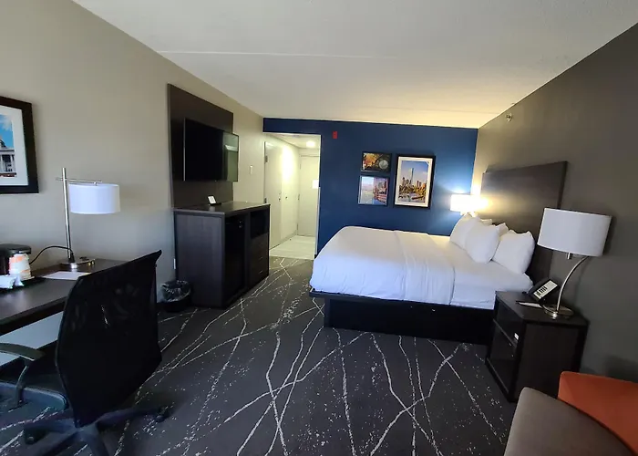 Comfort Inn Boston Milford