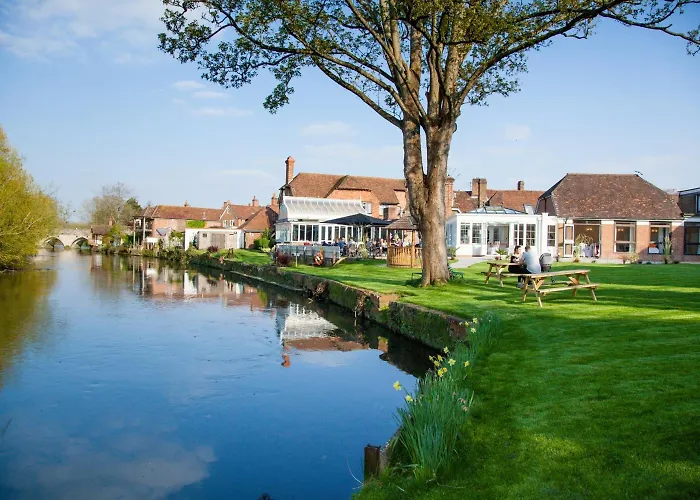 The Legacy Rose & Crown Hotel