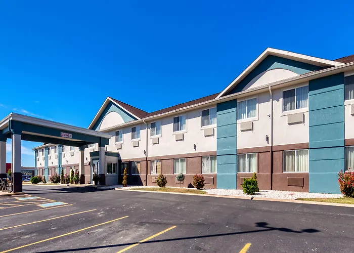 Quality Inn & Suites Springfield Southwest Near I-72