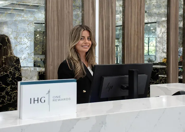 Crowne Plaza By Ihg