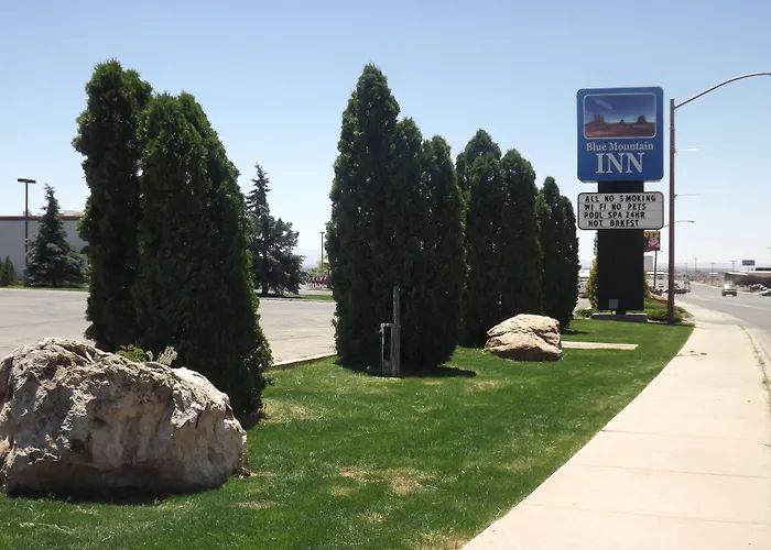 Rodeway Inn & Suites