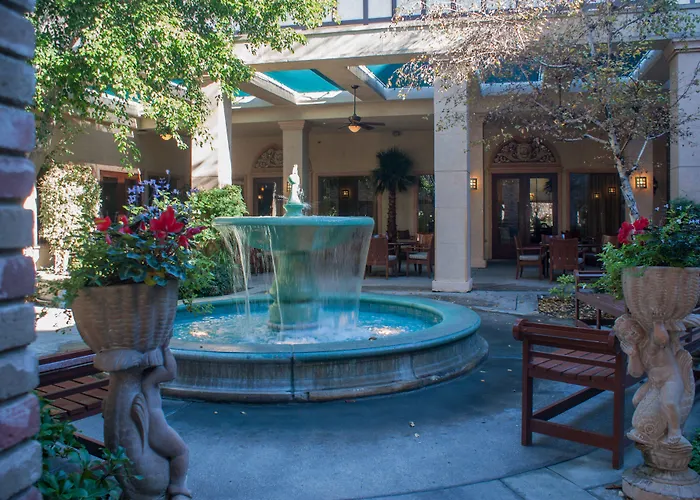 Anaheim Majestic Garden Hotel